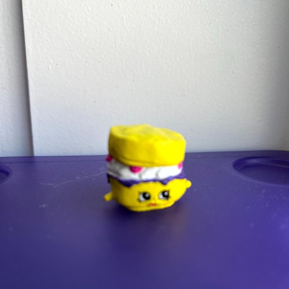 Shopkins Season 3 #91 SCONNIE Yellow Mint OOP
